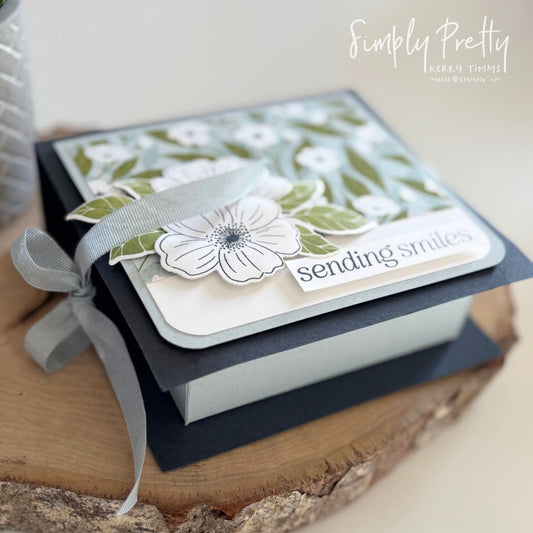 Clam Shell Gift Box using the Lovely Arrangements stamps from Stampin' Up!